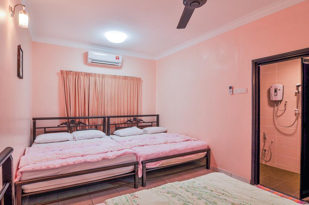 Chin Hua Holiday Home 5 Malacca Buitenkant foto